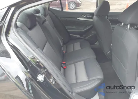 2017 Nissan Maxima 3.5 S из США, поврежденный, VIN 1N4AA6AP4HC422854